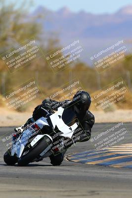 media/Mar-12-2022-SoCal Trackdays (Sat) [[152081554b]]/Turn 2 (1145am)/